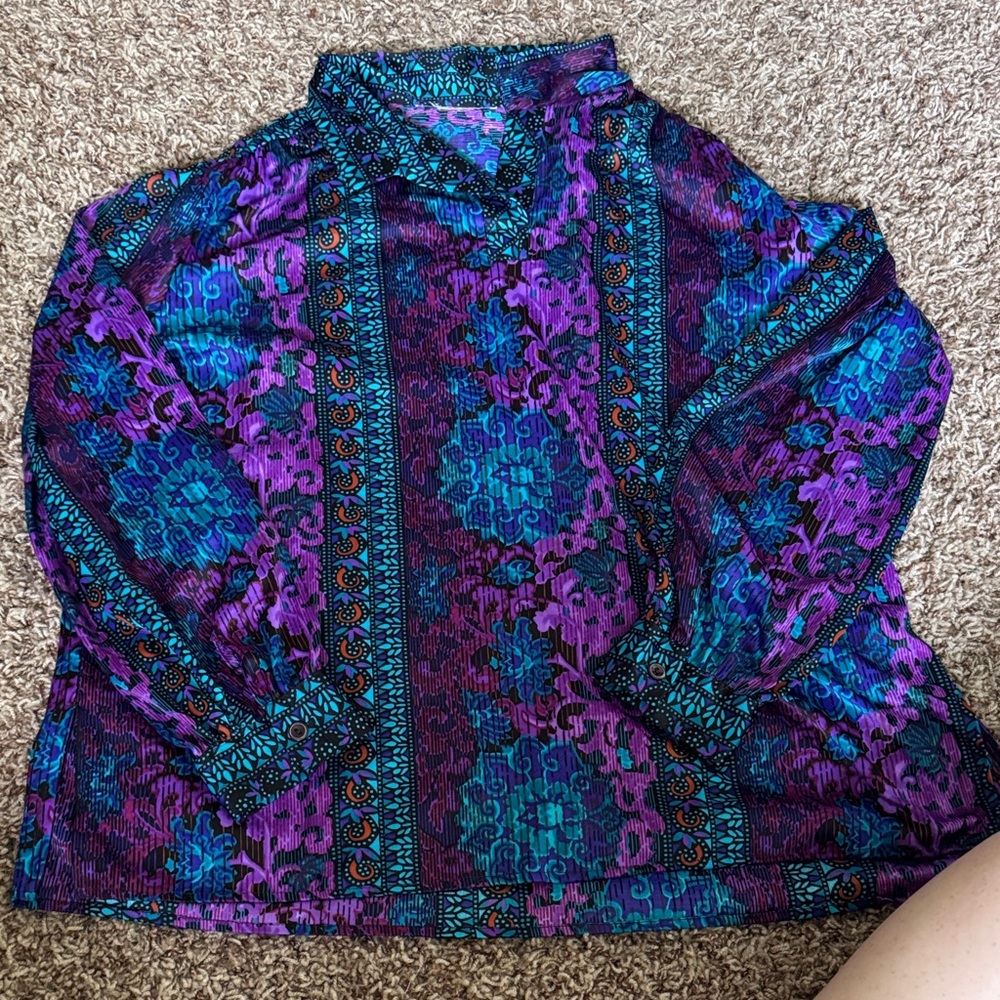 VINTAGE Women's Purple and Blue Patterned Top